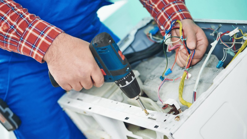 Gaziemir Bosch Bosch çamaşır makinesi kart tamiri – Su almama arızası orijinal parça ile giderildi. - Teknik servis örneği